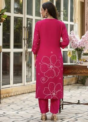 Pink floral printed kurta with trousers & dupatta set 2