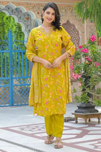 Green floral printed kurta with trousers & dupatta set