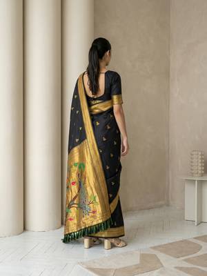 Black woven zari buti & peacock pallu work silk blend fabric traditional festive style paithani style saree 2