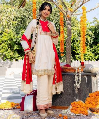 Beige pure silk plain top pant with dupatta 5