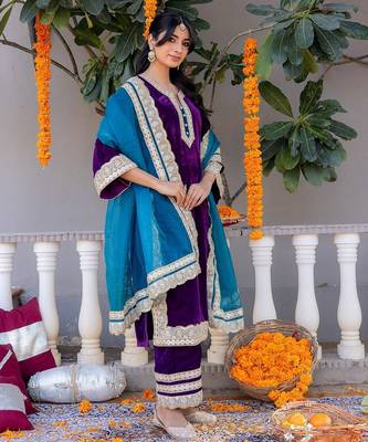 Purple velvet plain top pant with dupatta 3