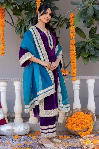 Purple velvet plain top pant with dupatta