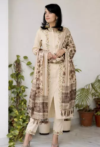 Off-White Floral Embroidered Kurta Pant Set with Printed Dupatta