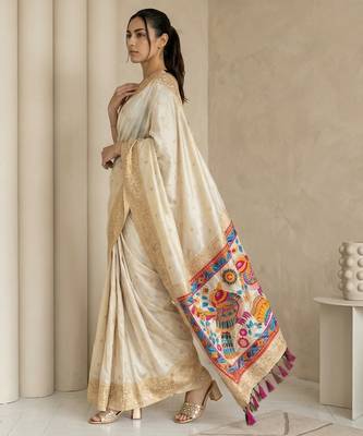 Off white pallu woven zari buti & traditional motifs work silk blend fabric traditional festive style 3