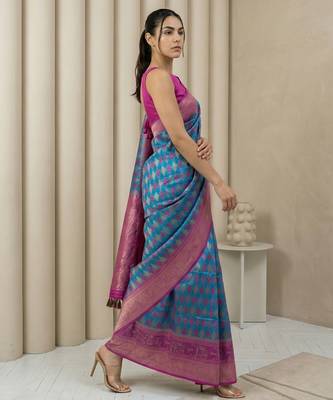 Teal geometric diamond weave pattern rich zari woven border & pallu silk blend fabric elegant festive & traditional wear 3