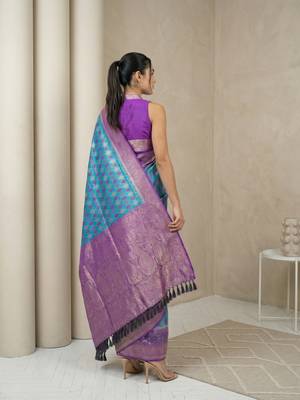 Light sea green geometric diamond weave pattern rich zari woven border & pallu silk blend fabric 2
