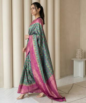 Sea green geometric diamond weave pattern rich zari woven border & pallu silk blend fabric 3