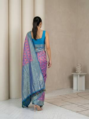 Lavender geometric diamond weave pattern rich zari woven border & pallu silk blend fabric 2