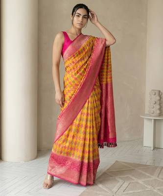 Mustard geometric diamond weave pattern rich zari woven border & pallu silk blend fabric 4