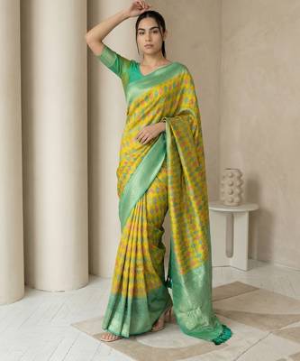 Yellow geometric diamond weave pattern rich zari woven border & pallu silk blend fabric 4