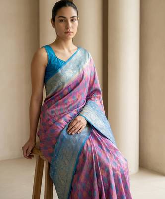Lavender geometric diamond weave pattern rich zari woven border & pallu silk blend fabric 5