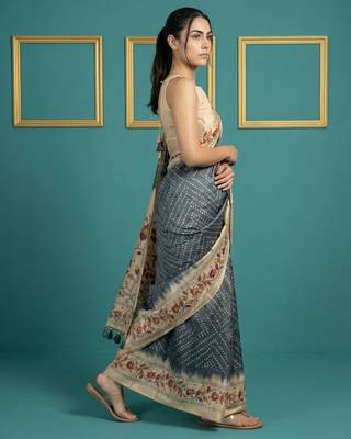 Grey printed silk blend saree with beige floral border & designer pallu | traditional & festive wear saree 3