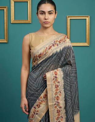 Grey printed silk blend saree with beige floral border & designer pallu | traditional & festive wear saree 4
