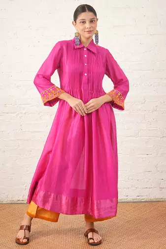 Fuchsia pink embroidered chanderi kurta set