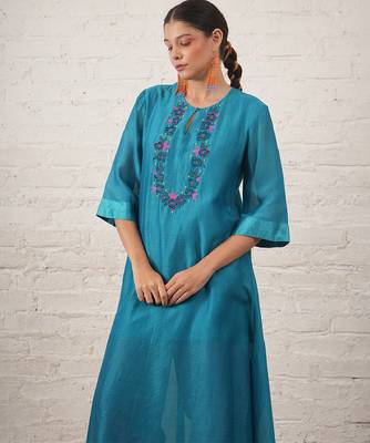Teal blue embroidered chanderi kurta set 1