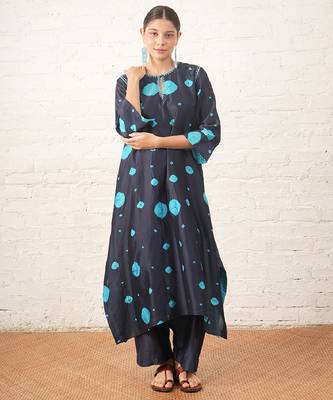 Navy blue embroidered chanderi kurta set 2