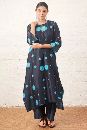 Navy blue embroidered chanderi kurta set