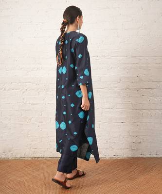 Navy blue embroidered chanderi kurta set 3