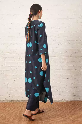 Navy blue embroidered chanderi kurta set