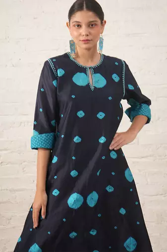 Navy blue embroidered chanderi kurta set