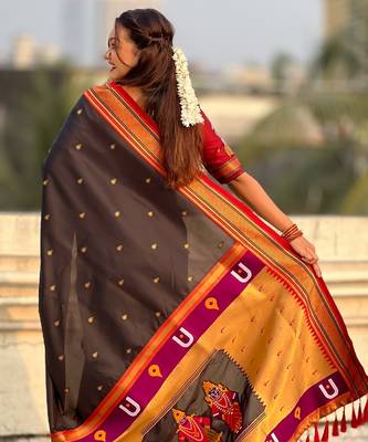 Black organza zari weaving saree with matching blouse piece 2