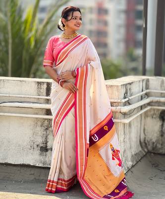 White organza zari weaving saree with matching blouse piece 3