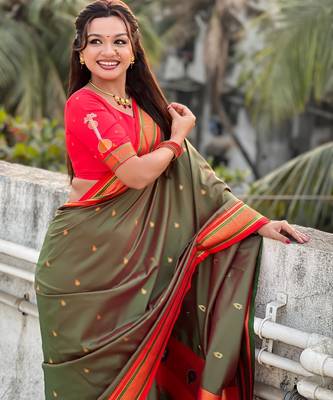 Olive organza zari weaving saree with matching blouse piece 4