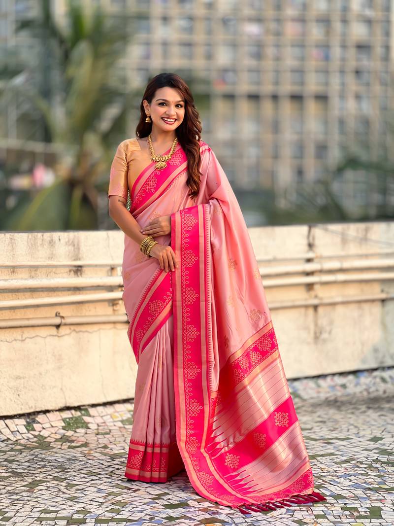 Peach border traditional butti & geometric zari work rich woven pallu design