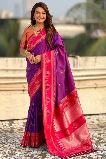 Light purple border traditional butti & geometric zari work rich woven pallu design