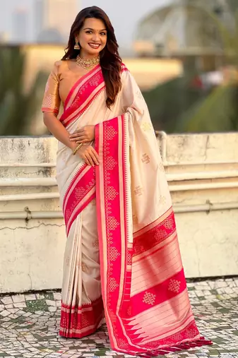 Off white border traditional butti & geometric zari work rich woven pallu design