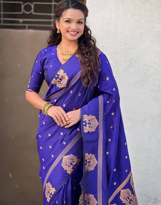 Blue silk blend saree with golden zari motifs & ribl woven pallu | traditional festive wear saree 5