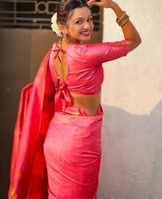 Pink silk blend saree with golden zari motifs & ripi woven pallu | traditional festive wear saree 4