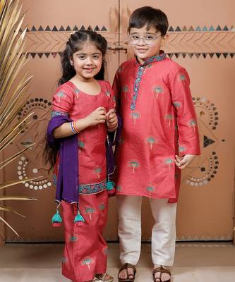Pink block printed dola silk kurti set 4