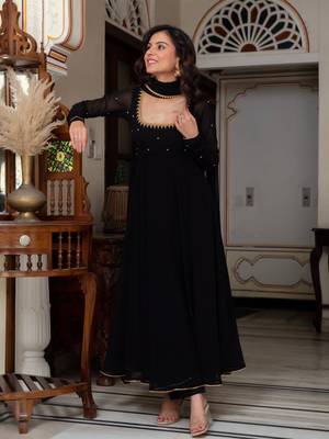 Black blooming party wear embroidery suit set 3
