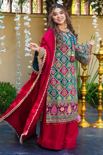 Kedarfab women's pure silk traditional motiff printed kurta palazzo with dupatta set