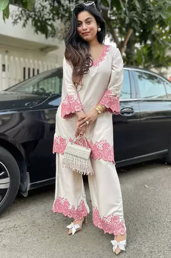 Kedarfab women's cotton blend floral embroidered kurta palazzo set