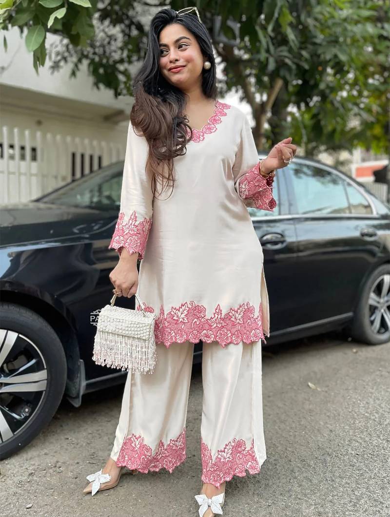 Kedarfab women's cotton blend floral embroidered kurta palazzo set