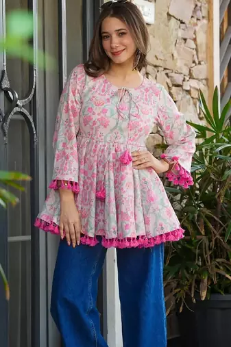 Kedarfab women's cotton blend floral printed short kurti