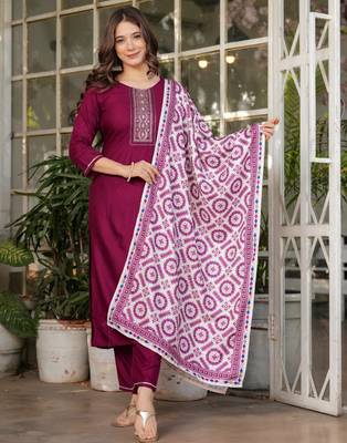 maroon silk blended kurta set 1
