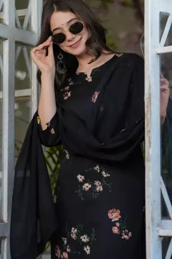  black floral printed kurta set