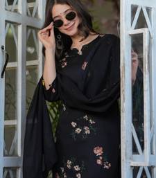  black floral printed kurta set