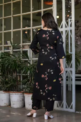  black floral printed kurta set
