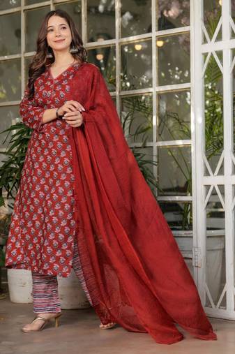  printed red cotton kurta set
