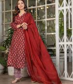  printed red cotton kurta set