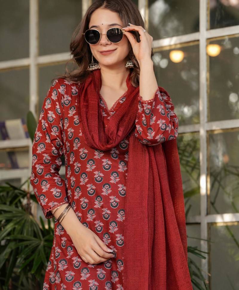  printed red cotton kurta set
