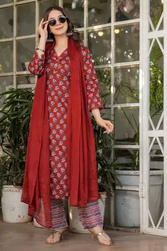  printed red cotton kurta set