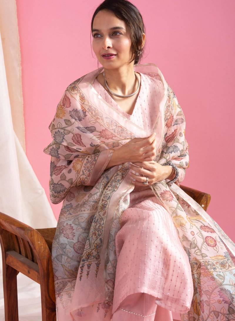 pink sequence embroidered kurta set 