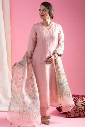 pink sequence embroidered kurta set 