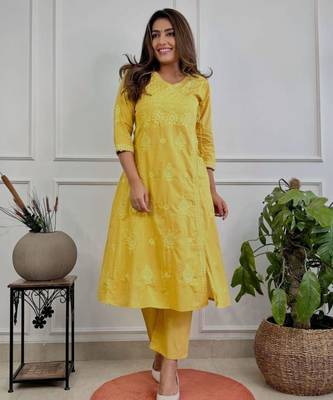 Mustard yellow embroidered kurta 1