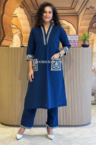 Blue embroidered kurta